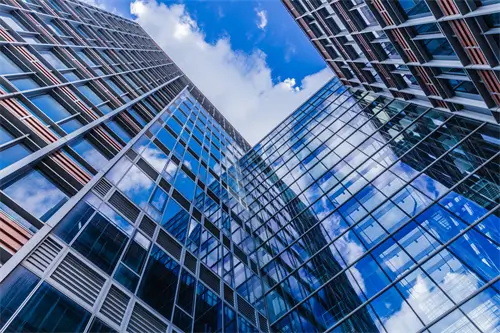 该带女生去哪里旅游